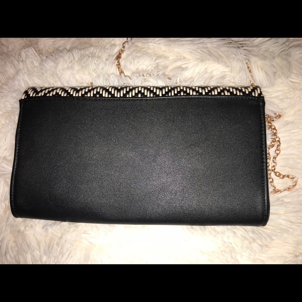 Purse - Picture 2 of 4